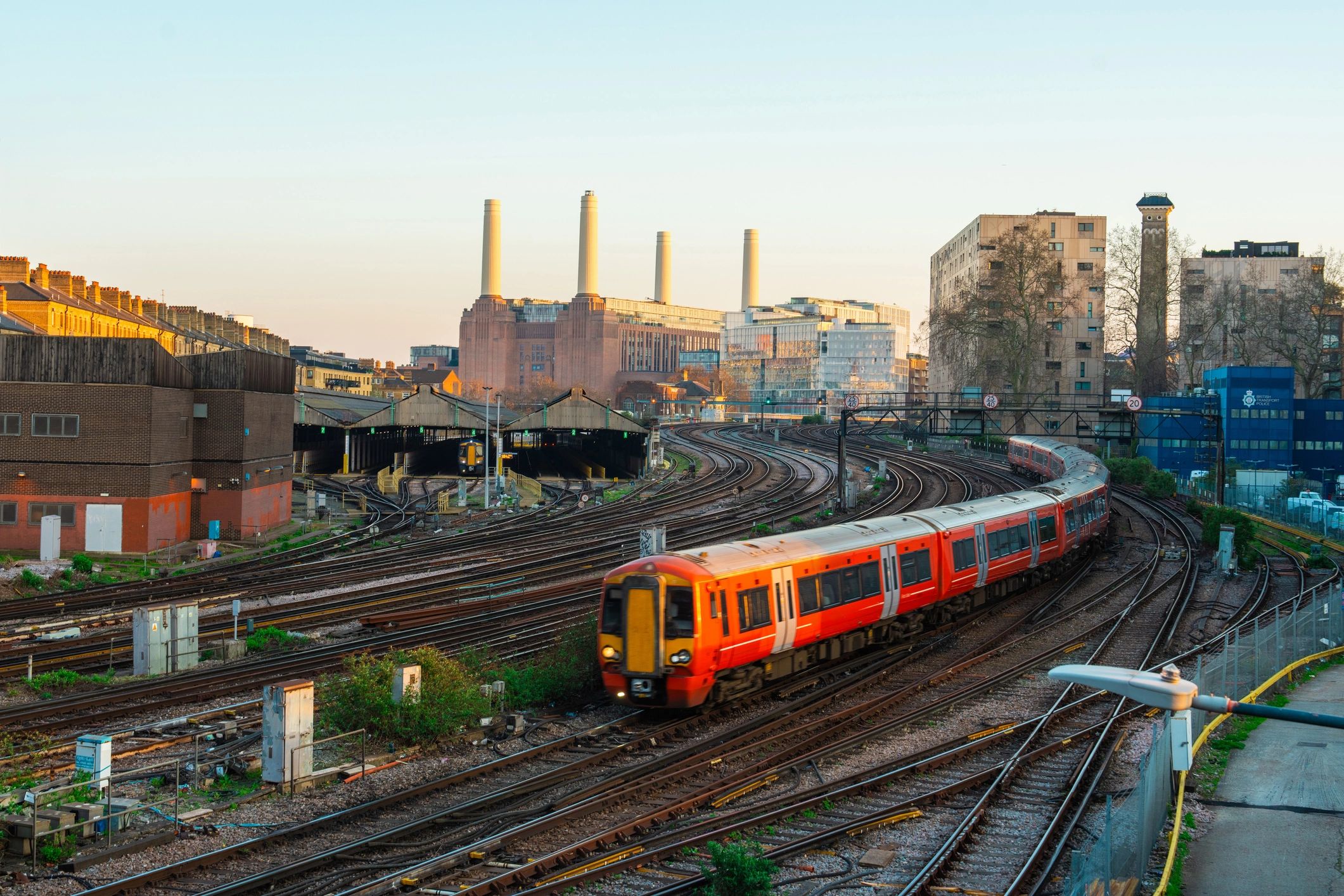 London Battersea Power Station trains navigating curved railways